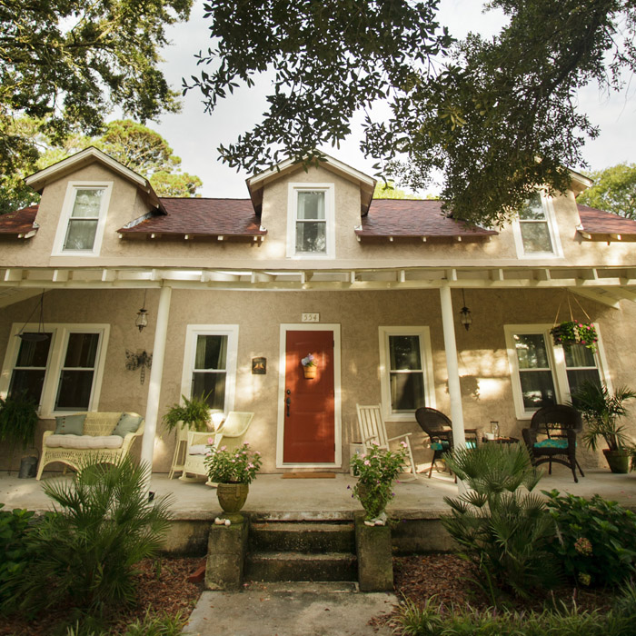 Crooked Tree Cottage / Home